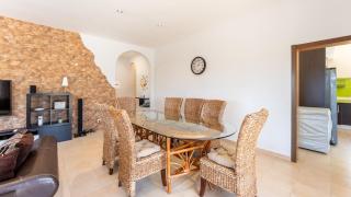 Bright 3BDR House with Pool by Lovelystay - 3
