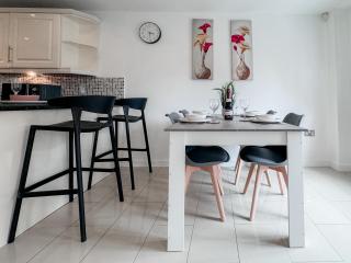 Huge House - Free Parking - 4 bed 3 Bathroom - Leeds - Leeds - 4