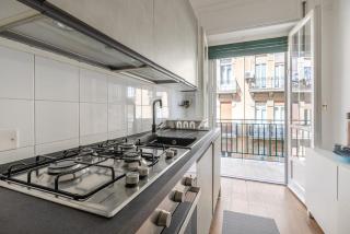 Elegance and Exclusivity for 4 People - B Home - 3