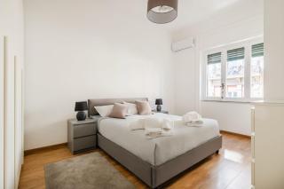 Elegance and Exclusivity for 4 People - B Home - 9