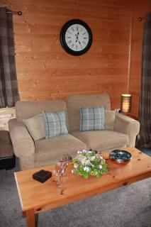 Perfect getaway Cabin Haf with Hot Tub - Llanrhaeadr-ym-Mochnant - 3
