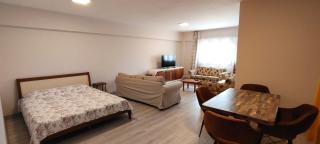 Kuşadası'nda Özel Havuzlu Kiralık Büyük Villa - 9