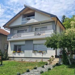 Ramonda Smještaj - Tuzla - 0