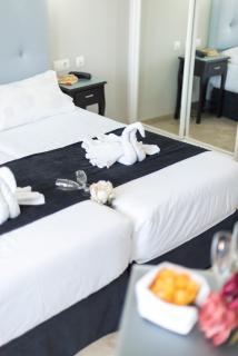 Hotel Toboso Chaparil - Nerja - 2