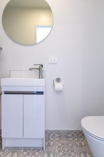 Luxe City Stay, Sleeps 7, Free Car Park - Christchurch - 4