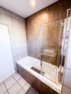 Complete Modern 3-Bedroom Home - Bloemfontein - 7