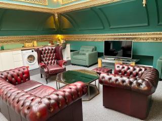 Royal Birkdale Bright Skylight Studio Near Beach & Lord Street - Southport - 2