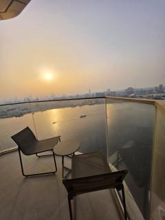 Stunning Creek Views in Address Harbour Point - Sabkhah - 0