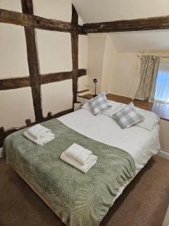 Kings Arms pub - 1