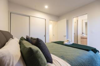 LUX NEW CBD Retreat - 2Bed2Bath With Parking! - Christchurch - 5