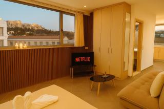 Parthenon Portrait Apartments - 0