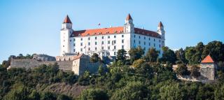Minimalist Scandi Stay - Cozy & Stylish - Bratislava - 8