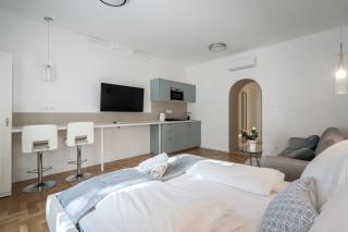 D71 - Central Cozy Suite, Best Location by BQA - 9