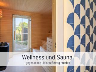 Landloft Linum - Ausgebaute Scheune mit Aussicht, Naturpool, Kamin, Sauna, Luxusausbau, handverlesene MidCentury Möbel & Kunst - 9