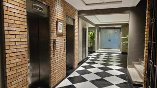 Riverview Persian Style Apartment - Islamabad - 8