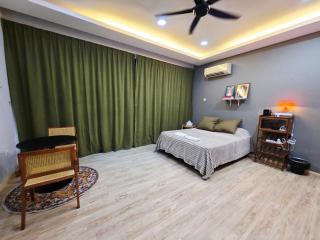 028 Projector Palazio Vintage House Netflix Wifi - Johor Bahru - 4