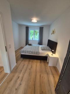 Großzügige 96 qm Wohnung mit 2 Schlafzimmern und großem Wohnzimmer - Bad Abbach - 8