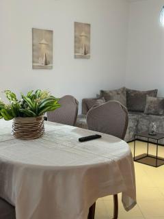Himara Apartaments - Himare - 1