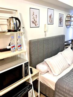 Apt Modern Tokyo Riverside at PIK2 by TYAFY Living - - 1