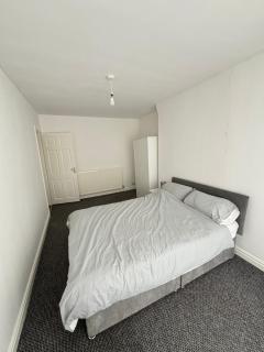 Spacious master room in Liverpool - Liverpool - 1