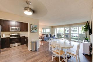 The Electric Blue Abode, Oceanside - Los Angeles - 0