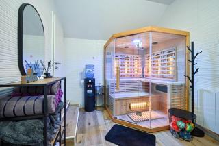 Holiday House with Pool and Wellness Area - Black Pearl -  - 1