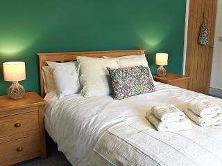 3 Bed in Penoyre 96240 - Llandefaelogfâch - 1