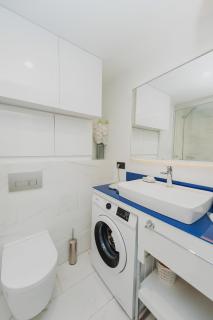 PANORAMA City Center Sea View - 7