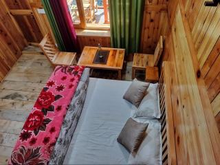 RiverSoul Cottage-2BR Tirthan Valley by Homeyhuts - 7