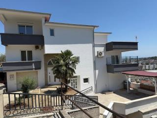Doris Apartment Ulcinj Montenegro - 0
