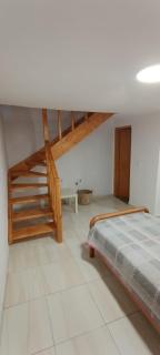 Hill House Vuno - 0