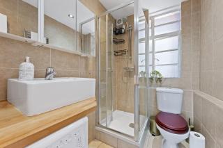 Beautiful 2 Bedroom Flat Next to Paddington Station - London - 2