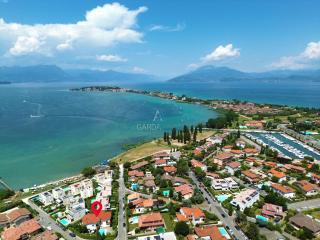 Villa Roma - Vista Lago e Relax tra Giardino e Terrazza - Sirmione - 0