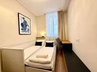 President Bestern - 6