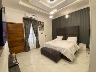 CecePlusShow - Lekki - 4