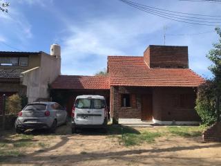 Catamarca 4855 fondo derecha - La Lucila del Mar - 0