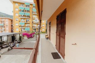 5 beds - 2 minutes from the sea with parking - 7