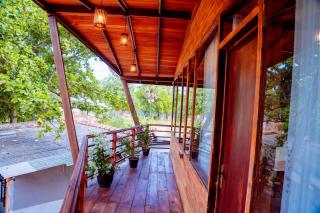 Golden Beach Hotel & Restaurant - Trincomalee - 8