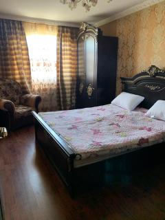 Muassanit House - Amber - 8