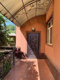 Muassanit House - Amber - 2