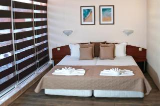 Red House Guest House - 4