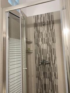 New and modern 1st floor apartment at city center - Atene - 2