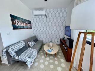 Luxury Apt with Private Jacuzzi & Pool Near Beach - 6