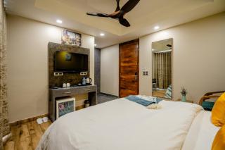 Lime Tree Hotel - Near Medanta Hospital - 5
