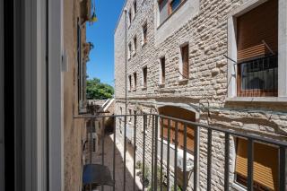 Palazzo D'Amelj Elegant Modern Loft - 5