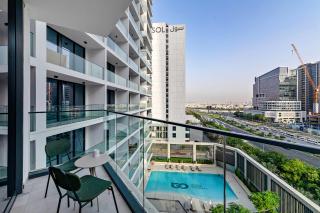 Modern Studio at Paragon with City View - 8