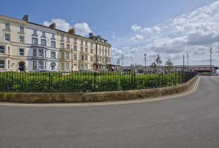 Sandy Bay Suites - Bridlington - 6