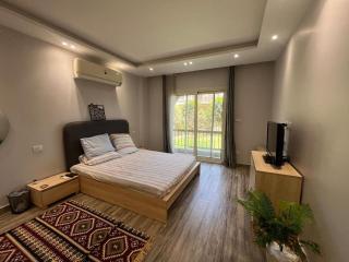 Modern 3-Bedroom Apartment - El Shorouk - Madinaty - 7