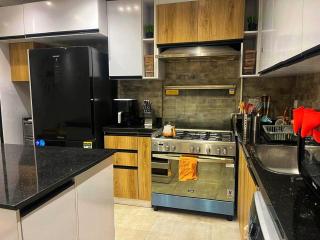 Modern 3-Bedroom Apartment - El Shorouk - Madinaty - 8