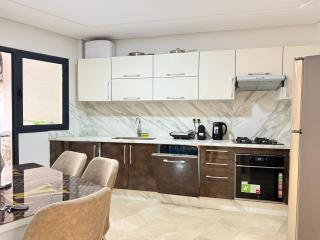 Luxe Family Apartment Near Beachfront - Tanger - 8